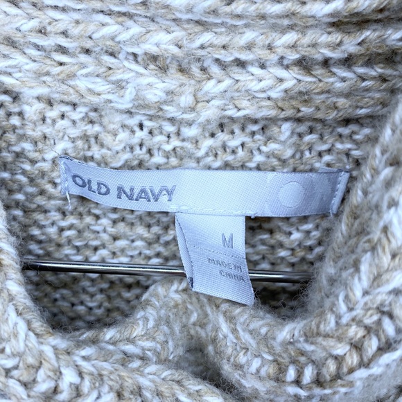 Old Navy Women's Knitted Cardigan Sweater Medium - Picture 6 of 6